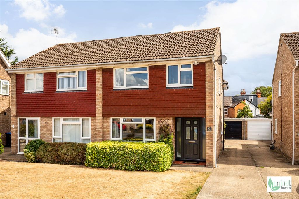 Property photo 1 of 18 Canford Drive - Watermark-19.Jpg