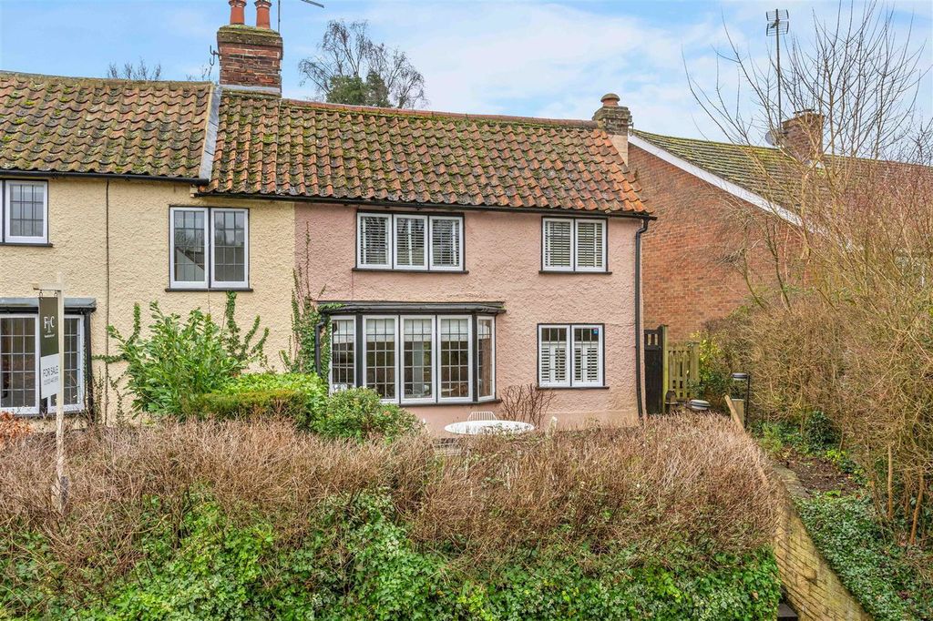 Property photo 2 of 24