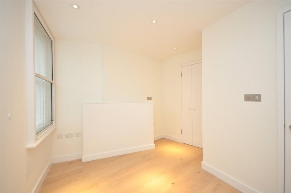 Property photo 3 of 4 Bedroom