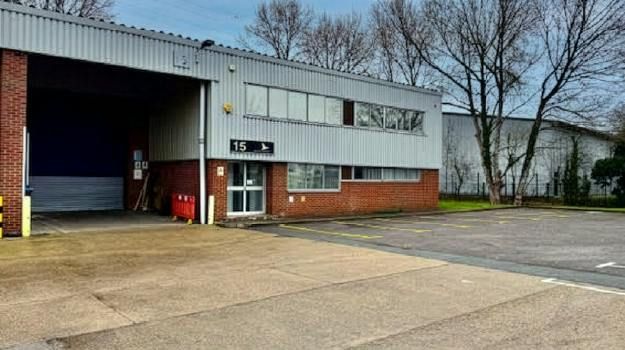 Property photo 1 of 6 Unit 15, Stocklake Industrial Park