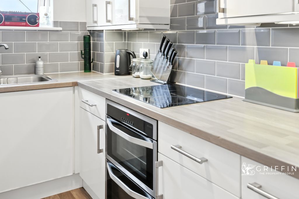Property photo 3 of 12 8171A9940