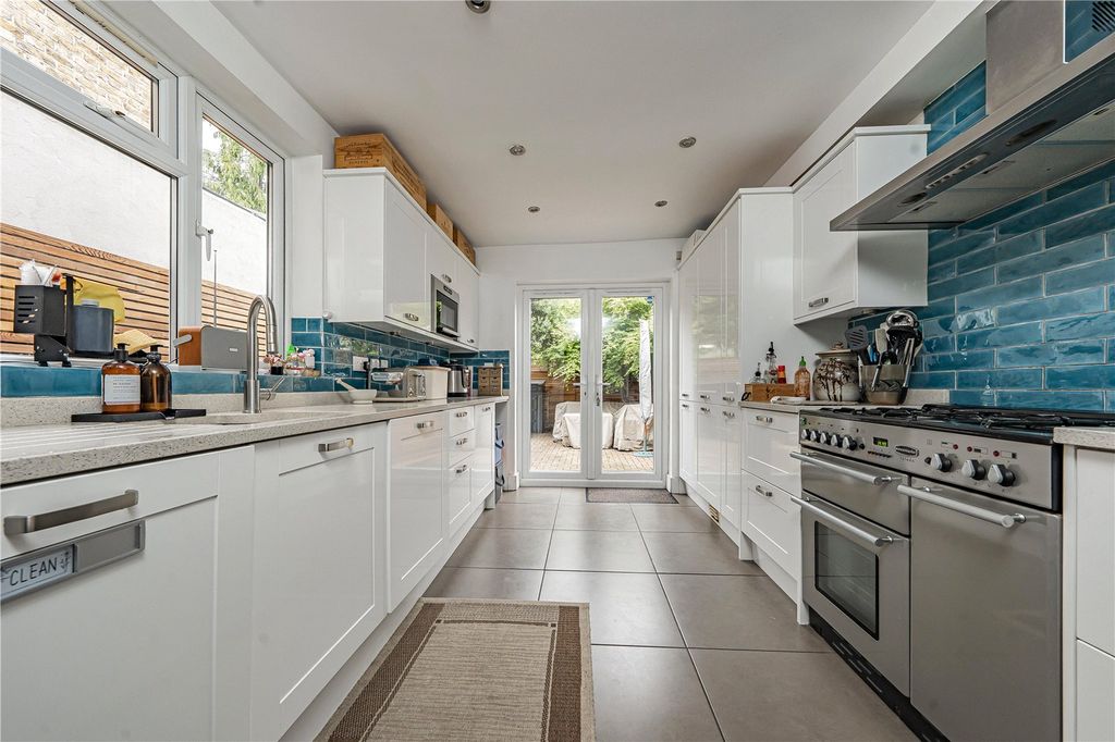 Property photo 3 of 10 Picture No. 07