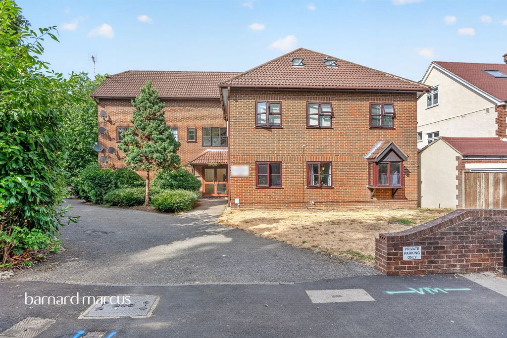 Property photo 1 of 20