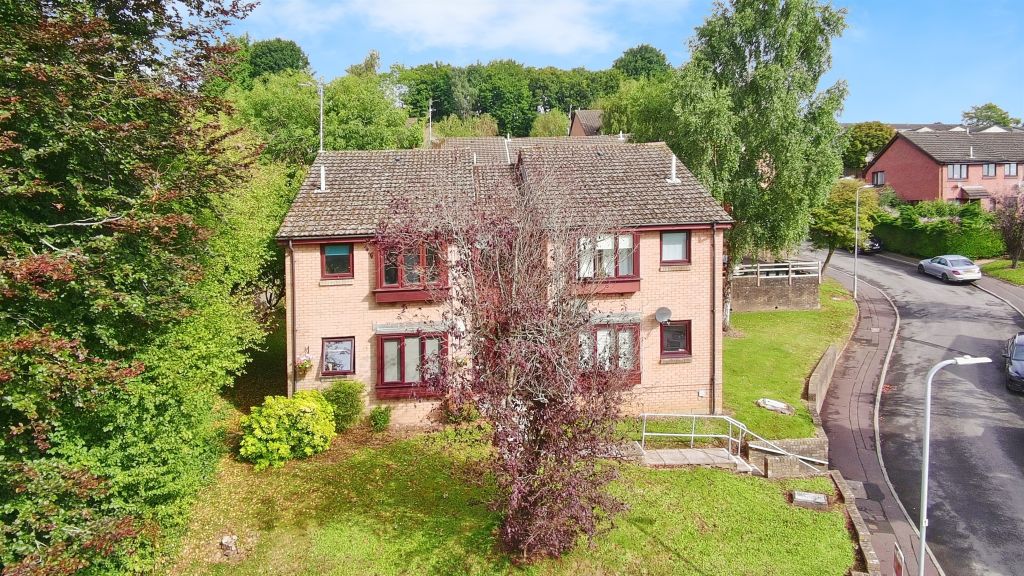 Property photo 2 of 13