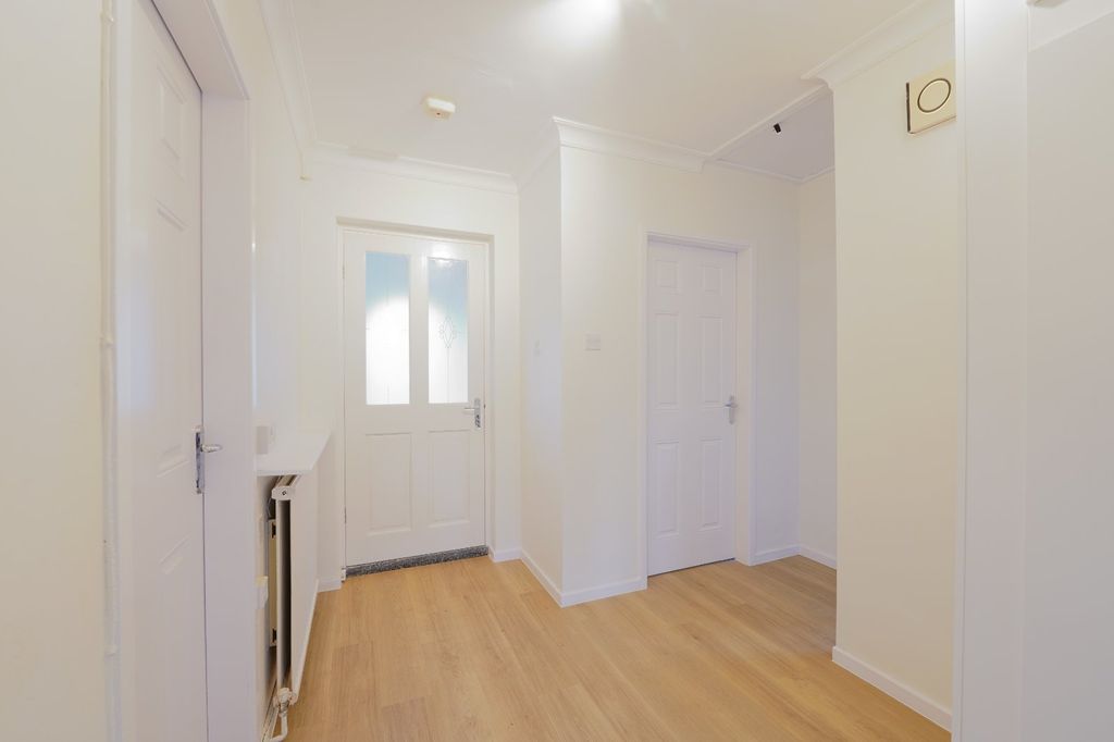 Property photo 3 of 18 Picture No. 07