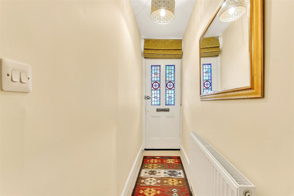 Property photo 3 of 34 4Dudleyst_Hs_046.Jpg