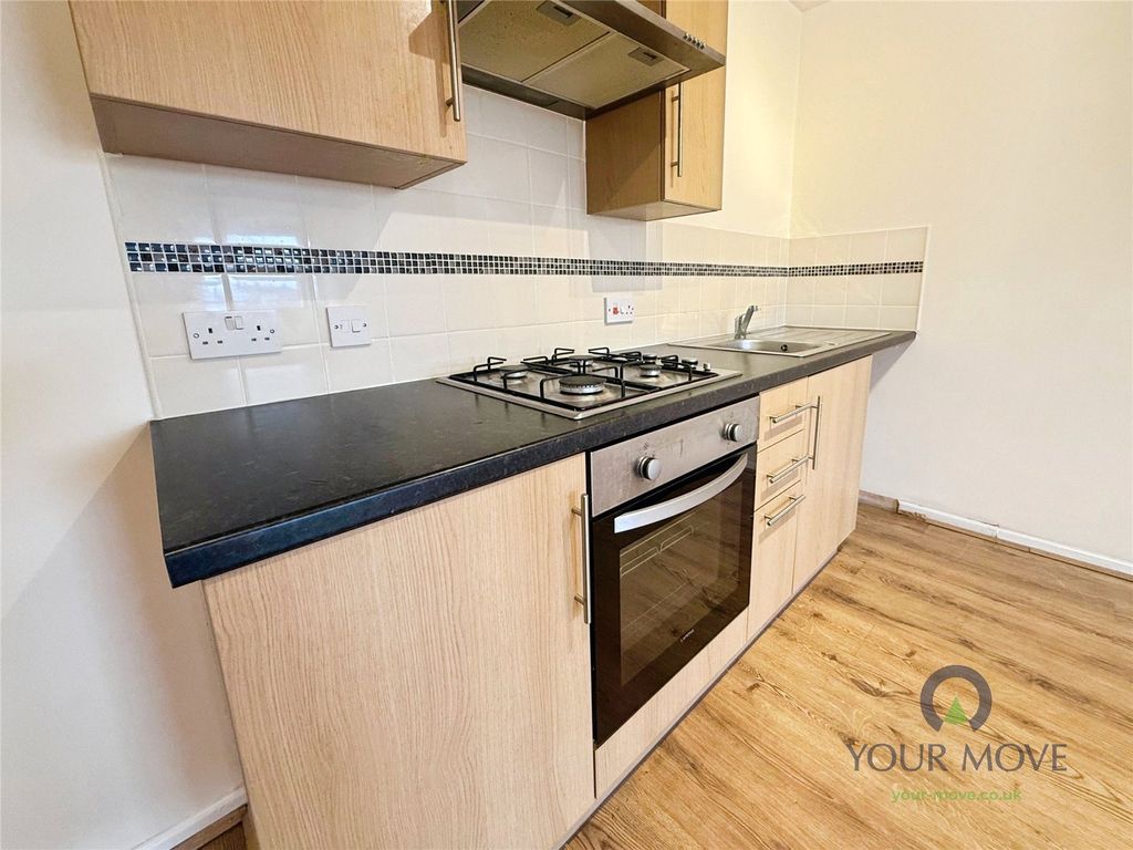 Property photo 2 of 7 Kitchen