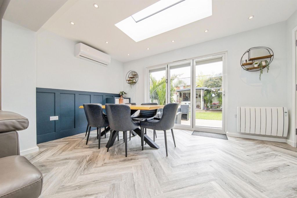 Property photo 3 of 22