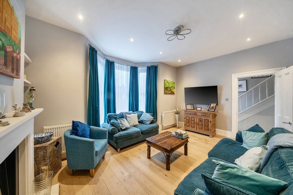 Property photo 2 of 19 Picture 2