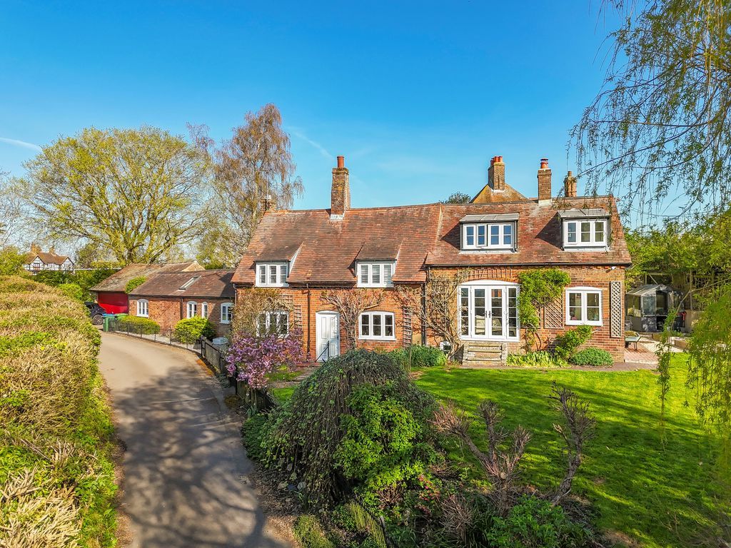 Property photo 1 of 29 Photo 7