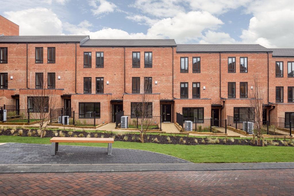 Property photo 1 of 12 Picture No. 11