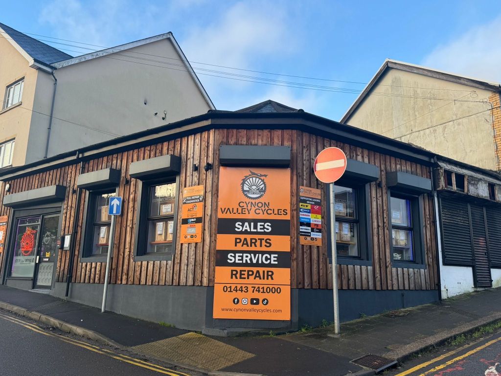 Property photo 2 of 14