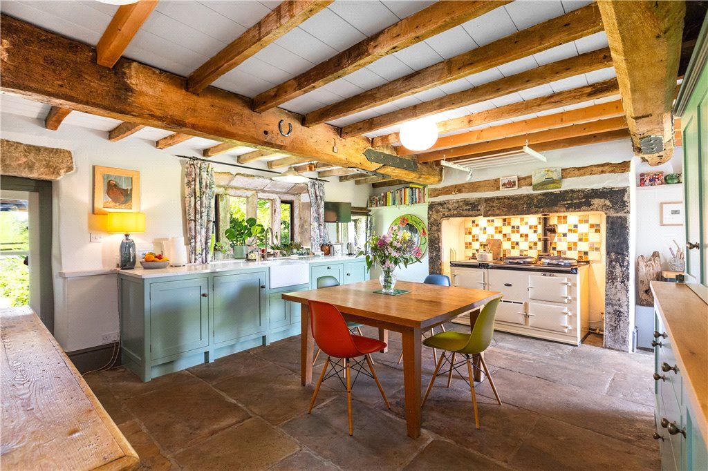 Property photo 3 of 27 Dining Kitchen