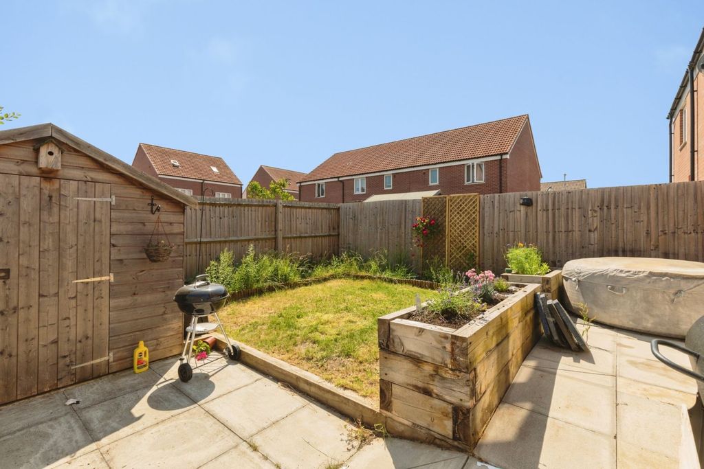 Property photo 3 of 13