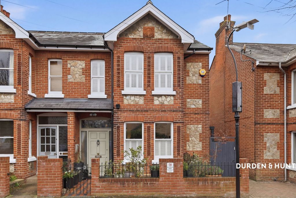 Property photo 1 of 30