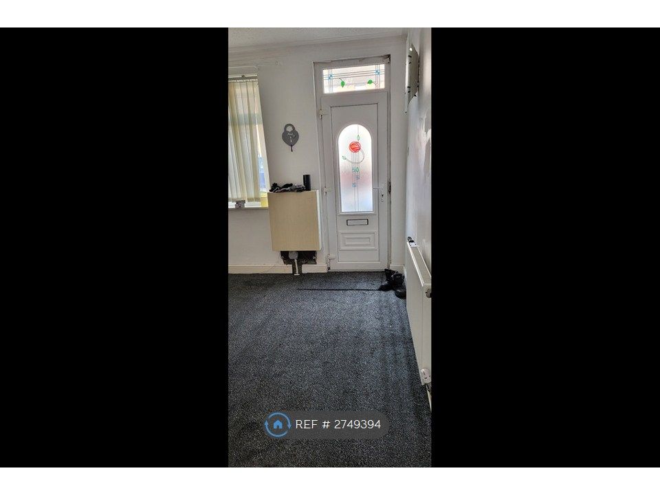 Property photo 1 of 32