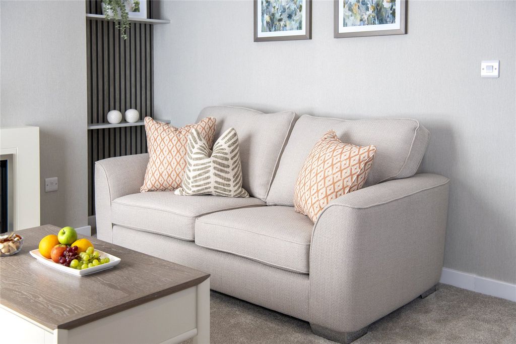 Property photo 2 of 18 Picture No. 01