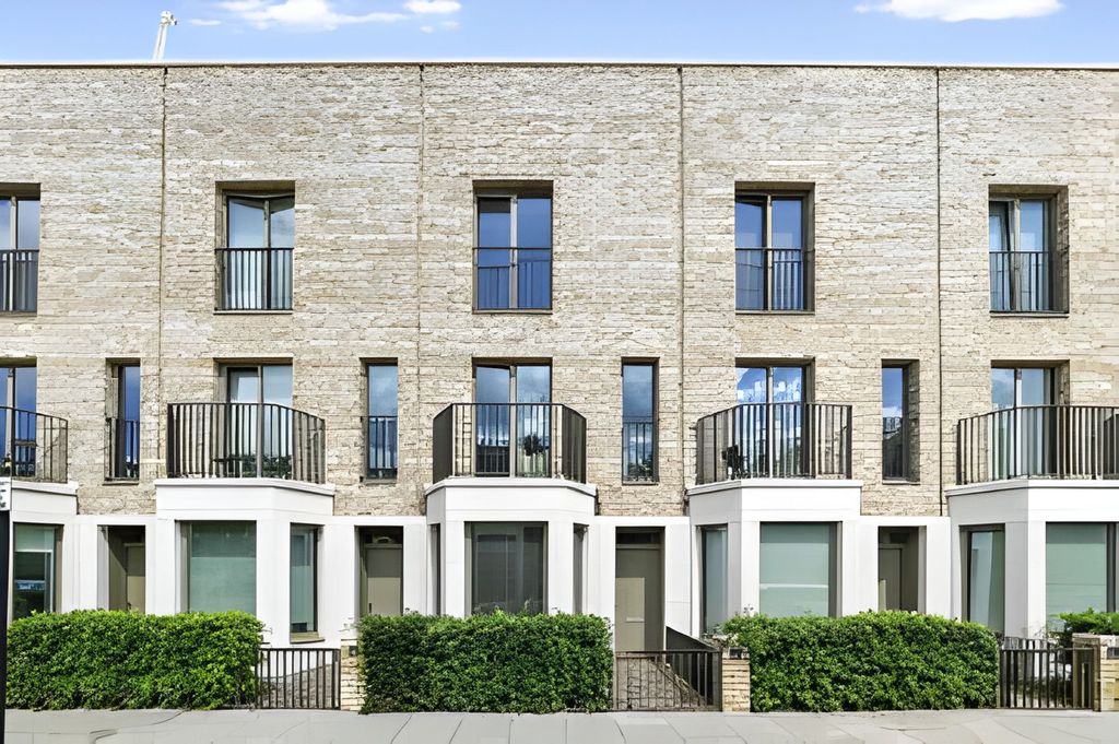 Property photo 1 of 9