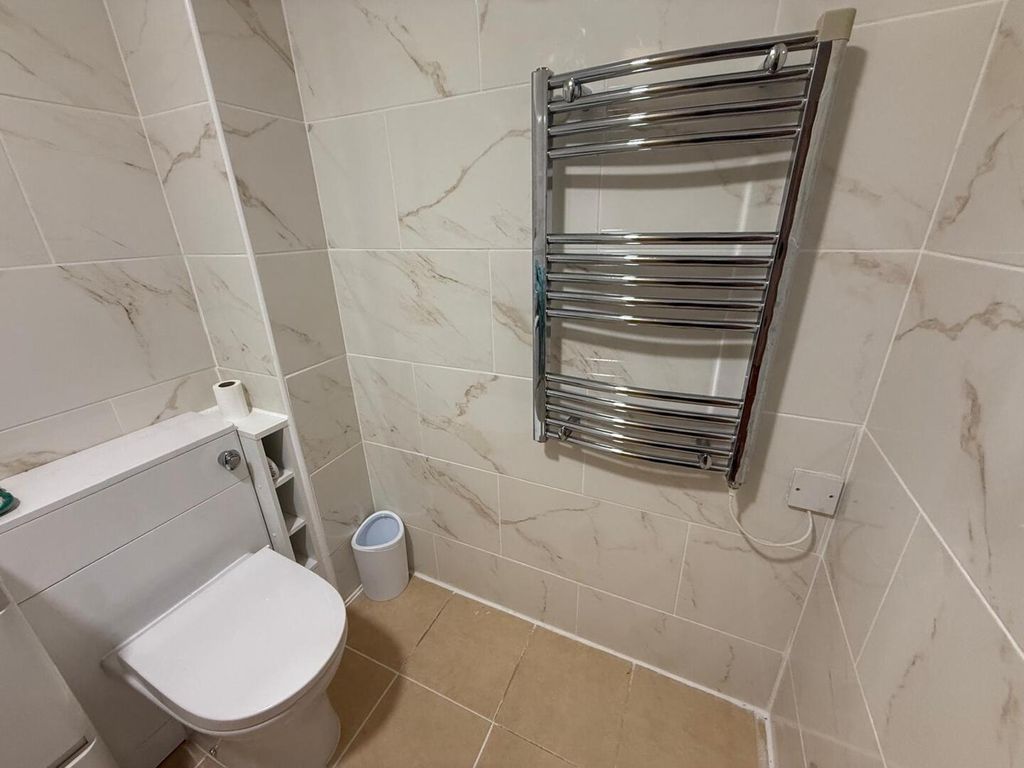 Property photo 2 of 13 WC