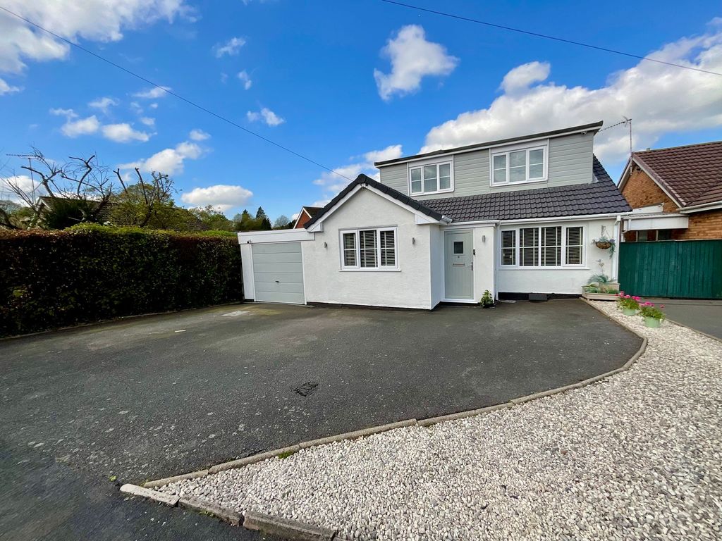 Property photo 2 of 29