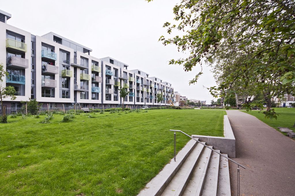 Property photo 2 of 18