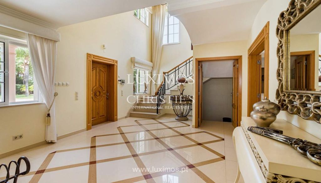Property photo 2 of 26