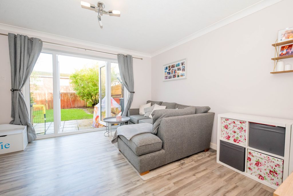 Property photo 3 of 15 Living Room