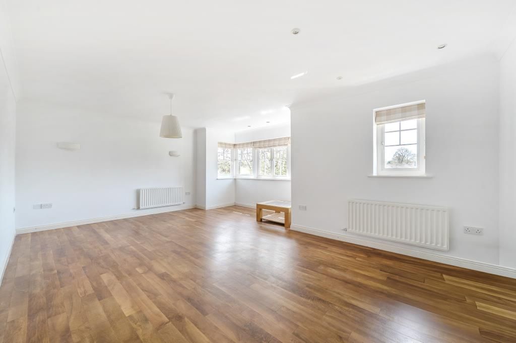 Property photo 2 of 24 Living Room