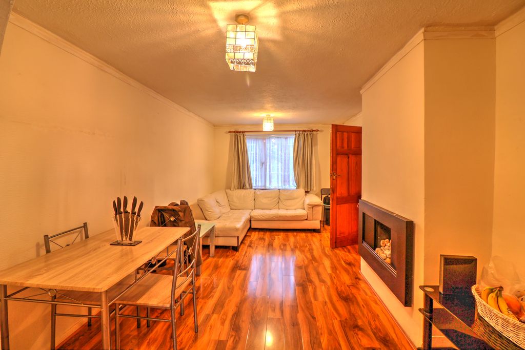 Property photo 2 of 12 Living Room