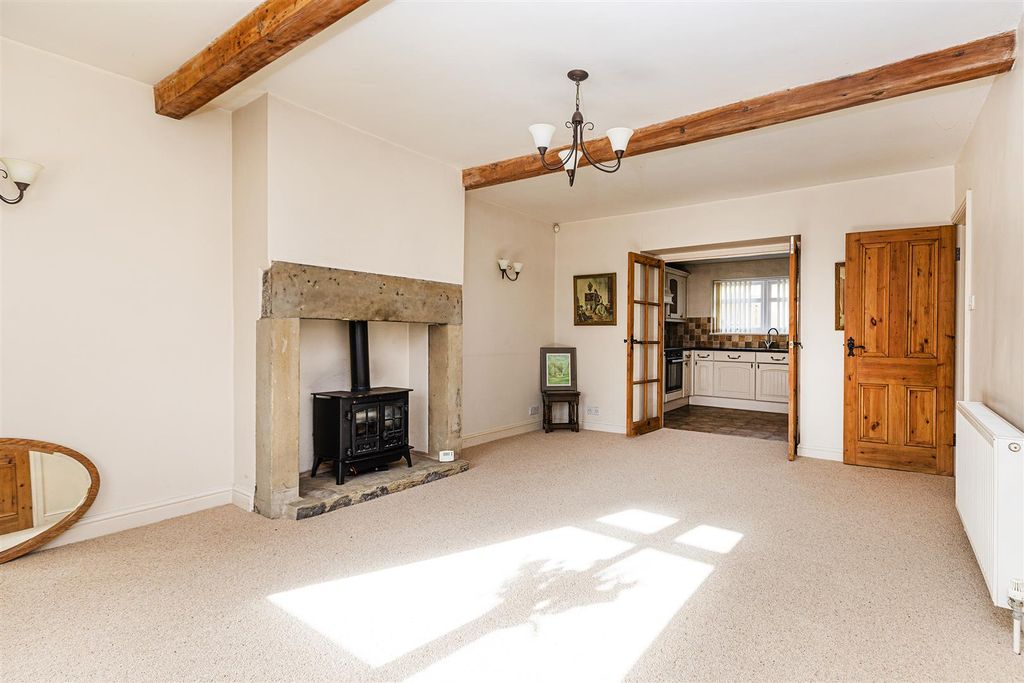 Property photo 2 of 30 Living Room