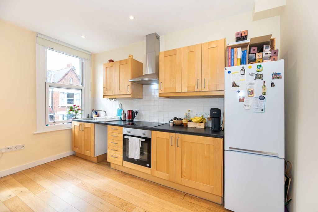 Property photo 3 of 5