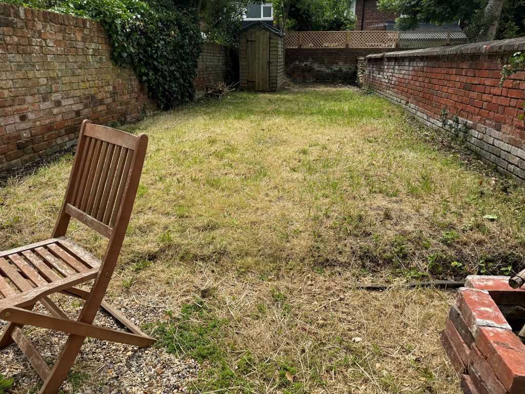 Property photo 3 of 5