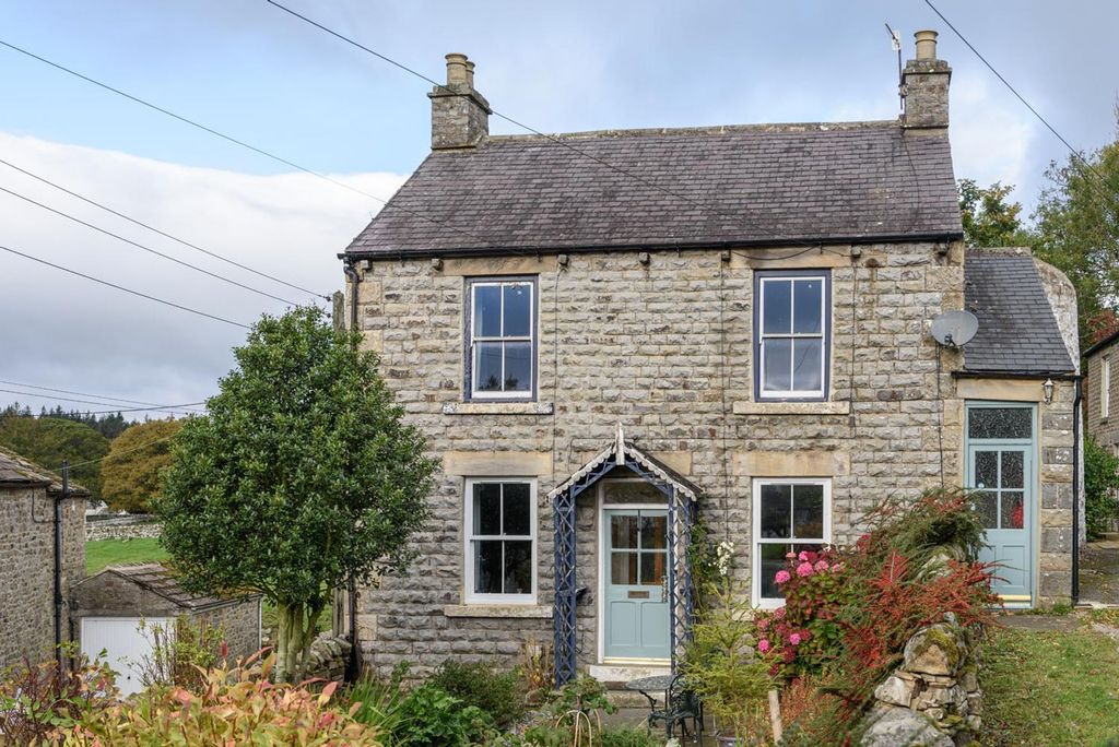 Property photo 1 of 26