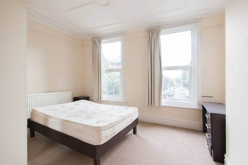 Property photo 2 of 7