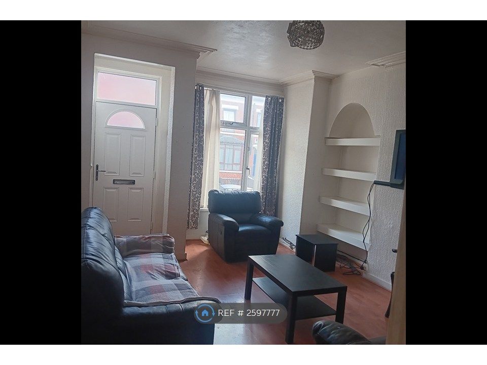 Property photo 2 of 20 Lounge A