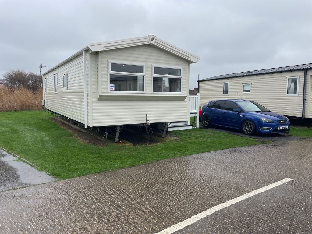 Property photo 2 of 23