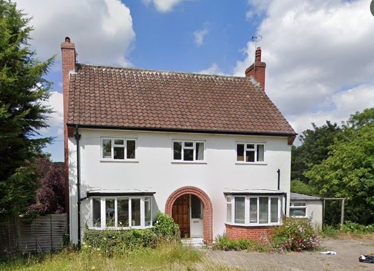 Property photo 1 of 10 Photo 2