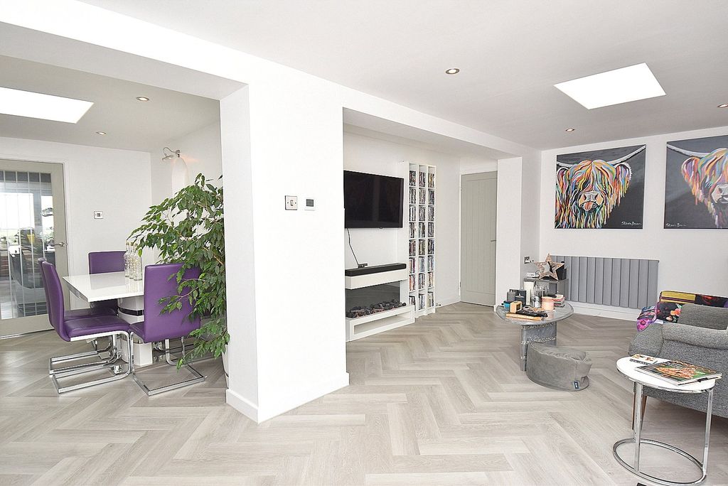 Property photo 1 of 18 Picture No. 07