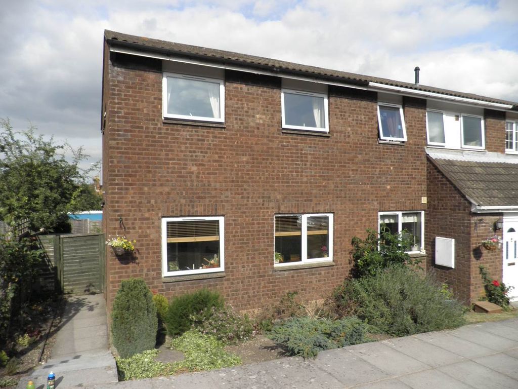 Property photo 1 of 10 Front