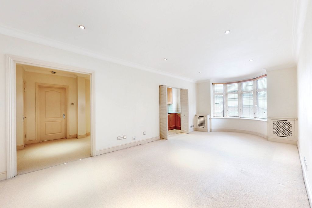 Property photo 1 of 16 Picture No. 05
