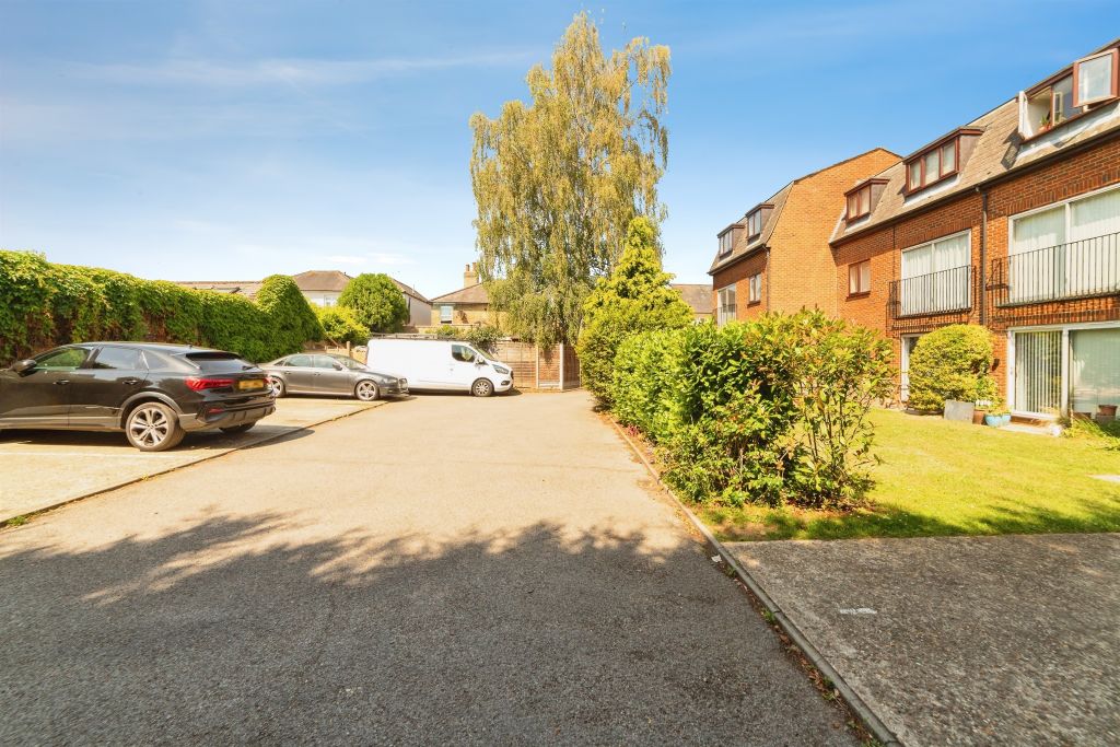 Property photo 3 of 19