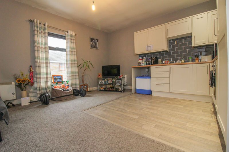 Property photo 2 of 6 Photo 3