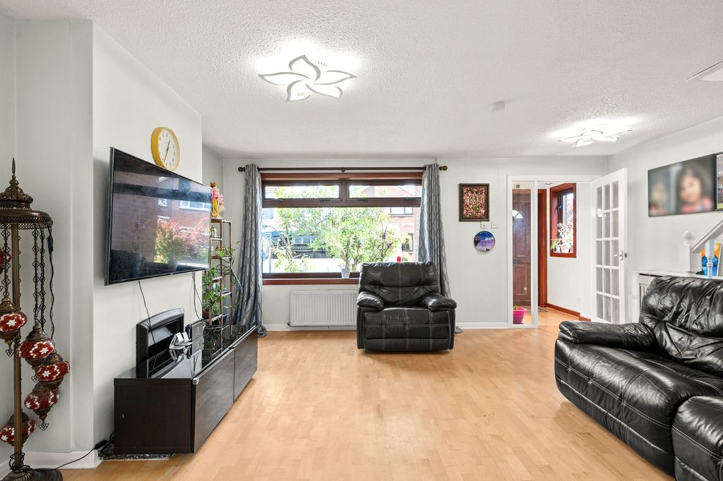 Property photo 3 of 26 5431988