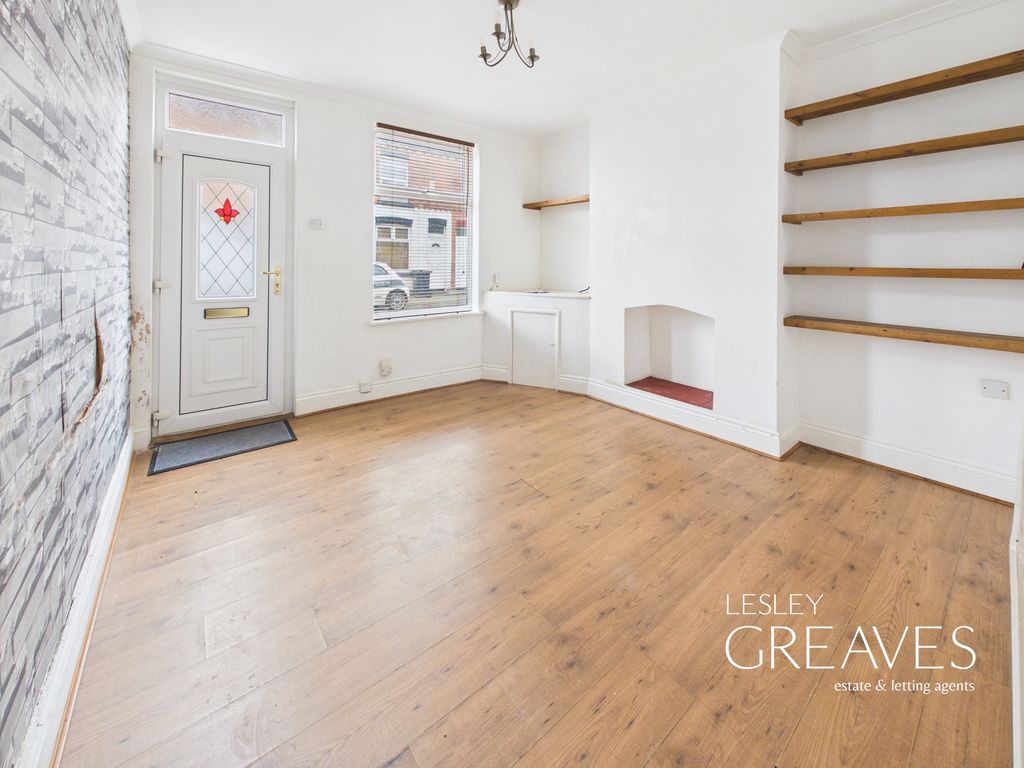 Property photo 2 of 18 Living Room