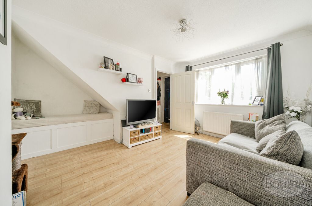 Property photo 3 of 13 Be2F4Db8-6Eab-4Bd...