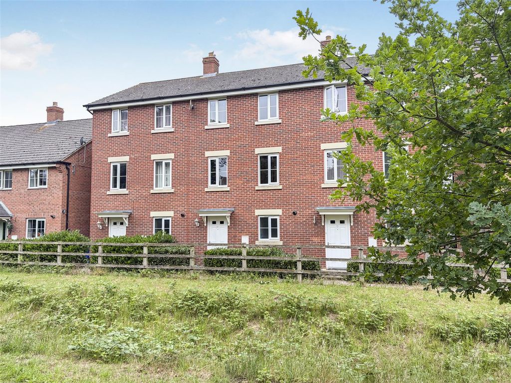 Property photo 1 of 17 Tlc_Cf3E5A3F-8E5c-40c5-995B-1c3c2De151A6_bbc456c.J