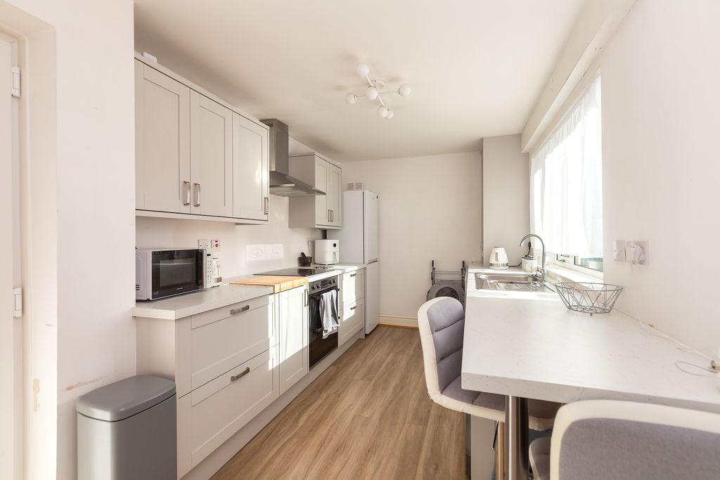 Property photo 2 of 17 14 Langton Street-3