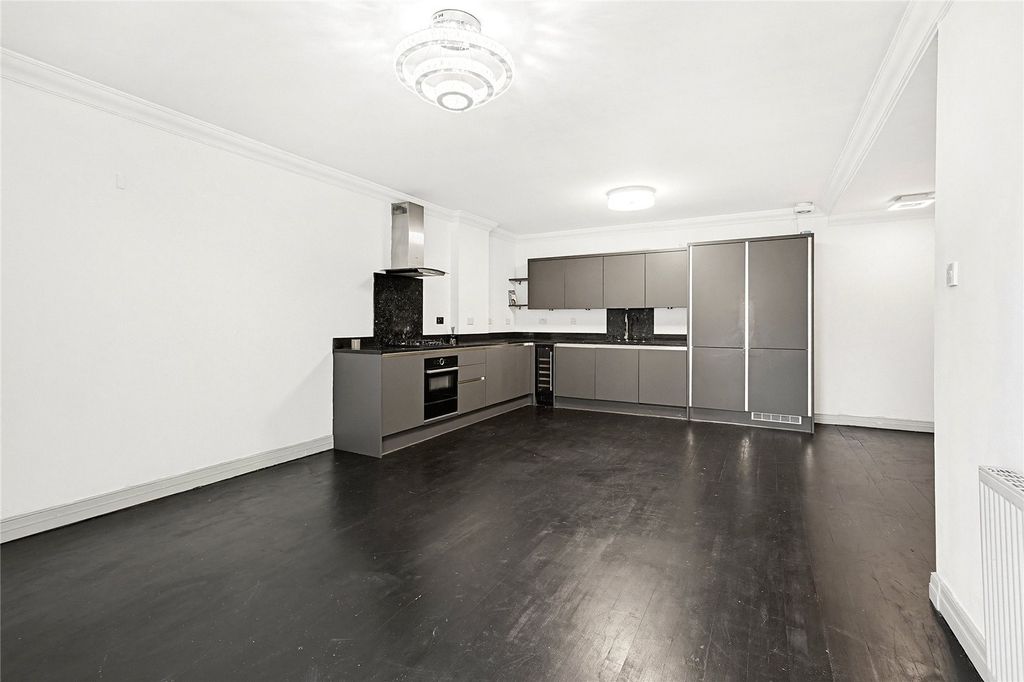 Property photo 1 of 11 Picture No. 10