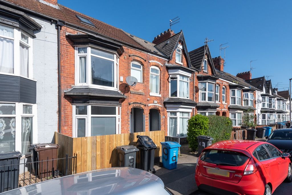 Property photo 1 of 40