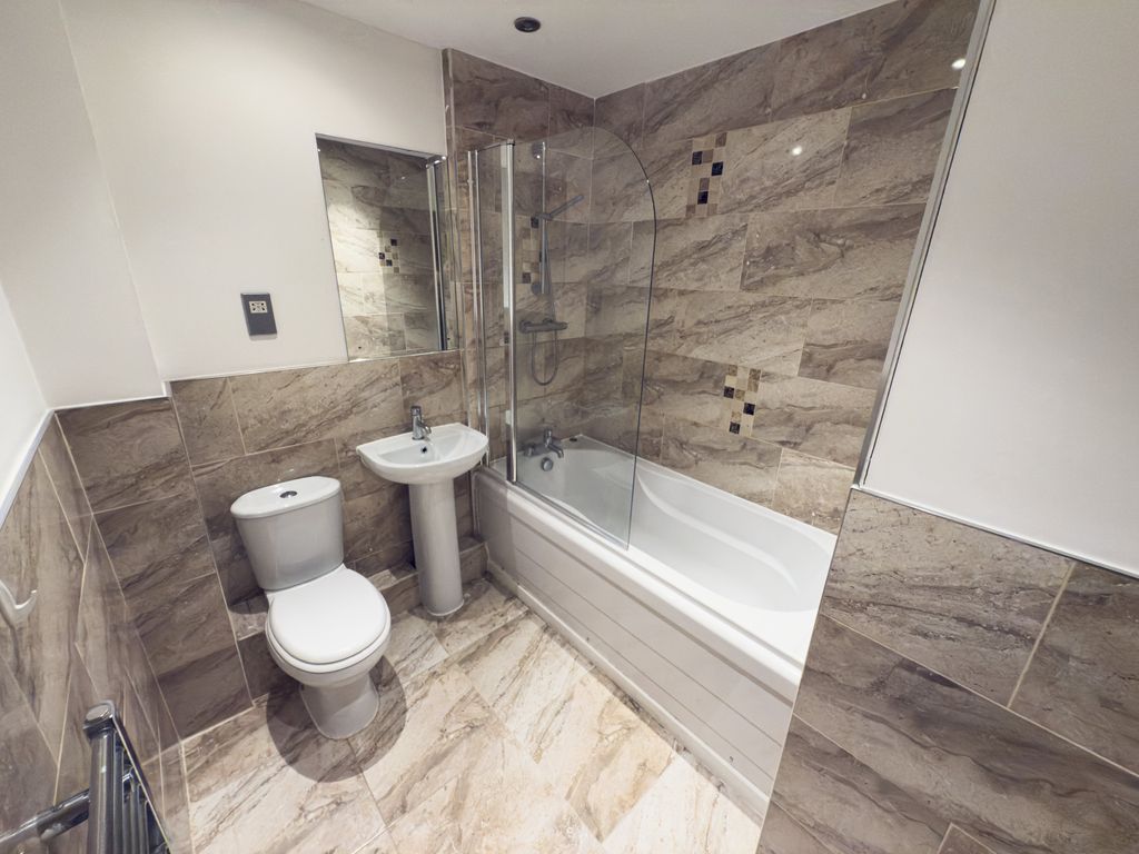 Property photo 3 of 5 5-Img_1770